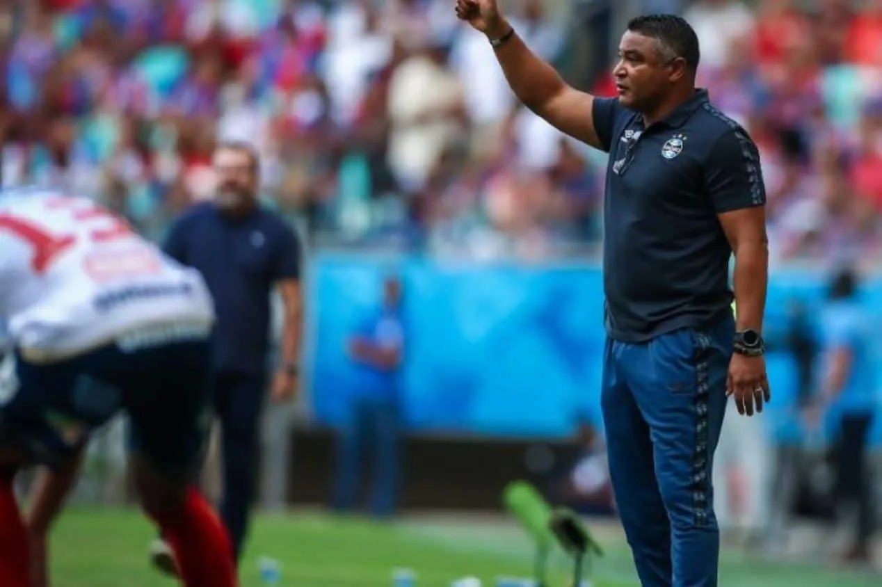 Mercado da bola: Roger Machado entra na mira do Juventude