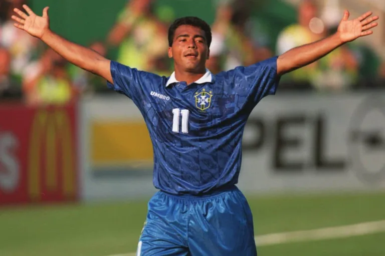 Milton Neves ignora Romário e Ronaldo e elege outro atacante como melhor “camisa 9” da história