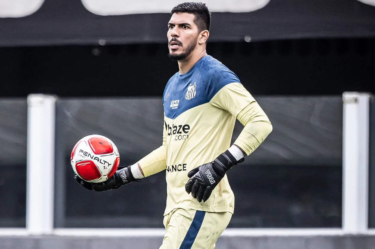 Sormani avalia goleiro como ‘descartável’ no Santos: “Abriria mão”