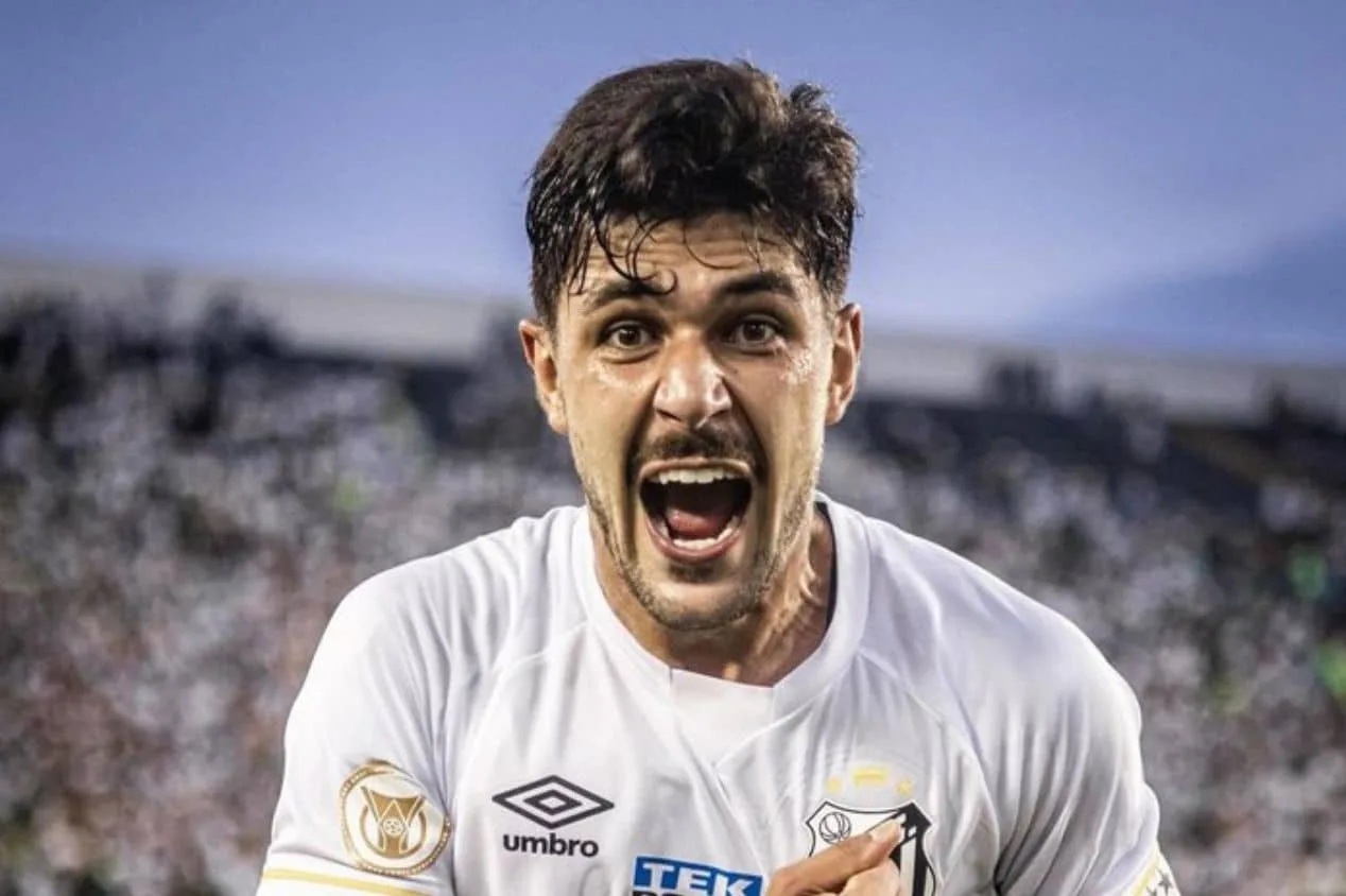 Santos confirma permanência do zagueiro João Basso