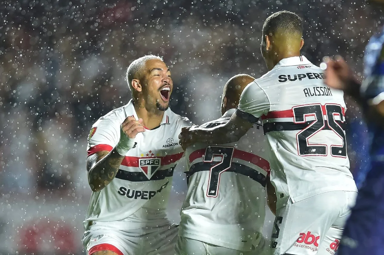 São Paulo joga bem e estreia no Paulistão com vitória sobre o Santo André