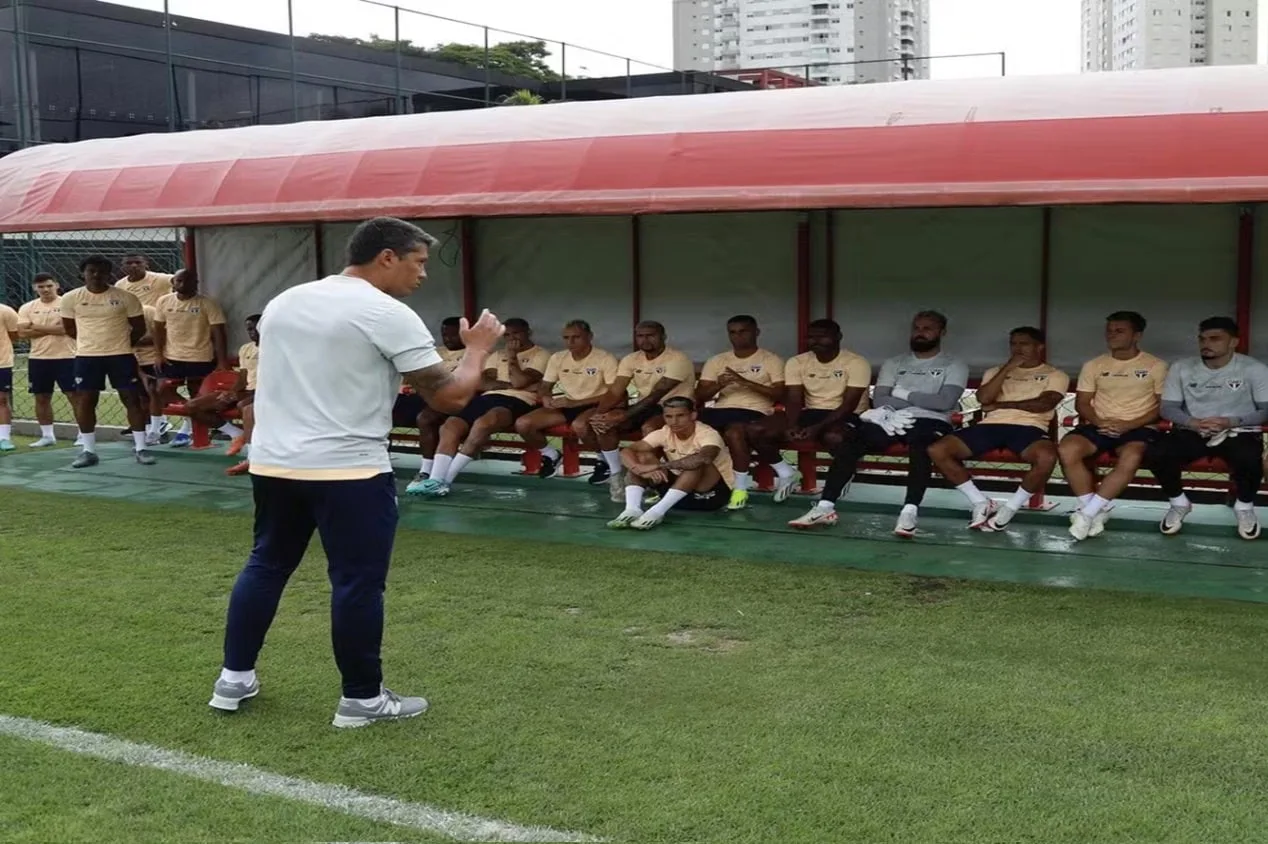 Thiago Carpini, novo técnico do SPFC fala em “sonho realizado” após chegada