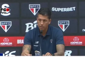 Carpini explica ausência de James entre relacionados do SPFC contra o Santo André