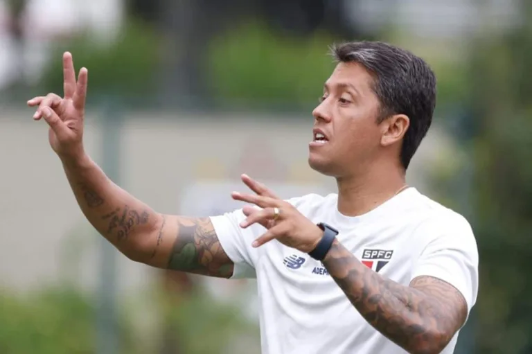 São Paulo tem economia milionária com Thiago Carpini; veja salário