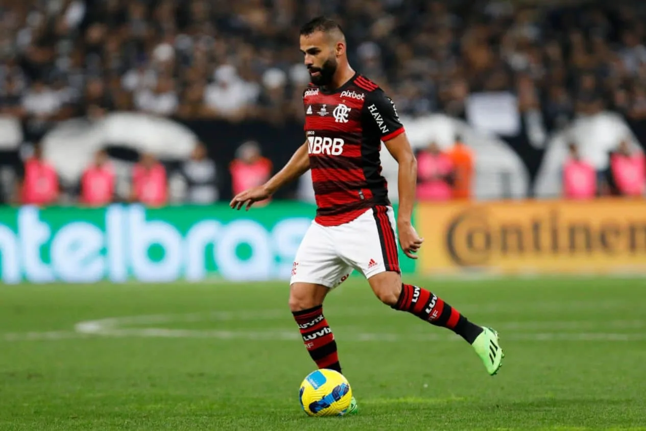 Flamengo deve aceitar nova oferta do Internacional por Thiago Maia; veja o valor