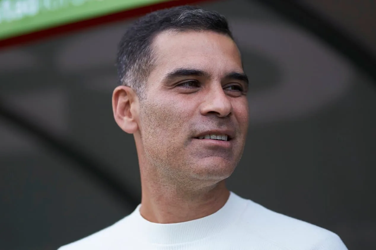 Barcelona procura novo treinador; brasileiro fora dos planos