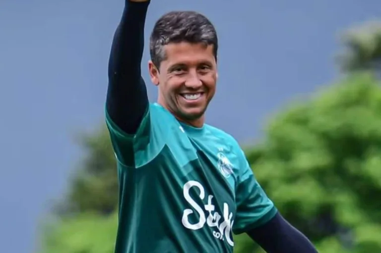 SPFC ‘não inventa’ ao trazer Thiago Carpini, aponta Milton Neves