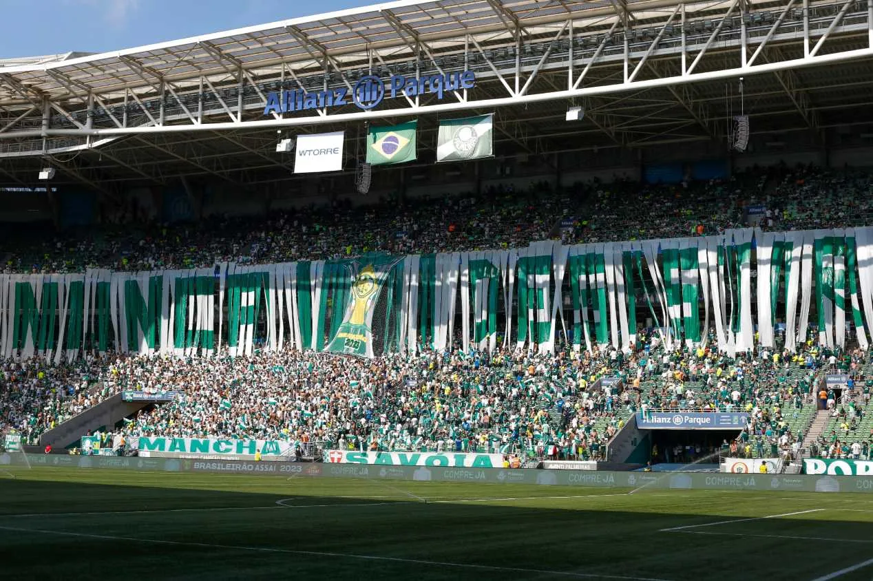 Arnaldo Ribeiro ironiza situação do Palmeiras: “Parabéns aos envolvidos”