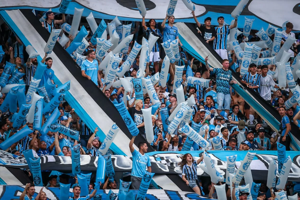 Pesquisa aponta que Grêmio segue com mais torcida que o Internacional e torcida tira onda: “Jamais comparem”