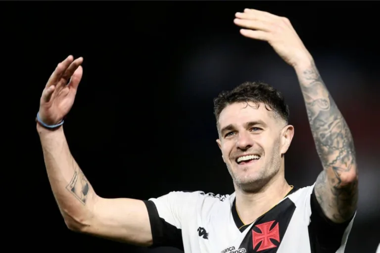 Vegetti ganha salário “modesto” no Vasco e faz pedido por valorização