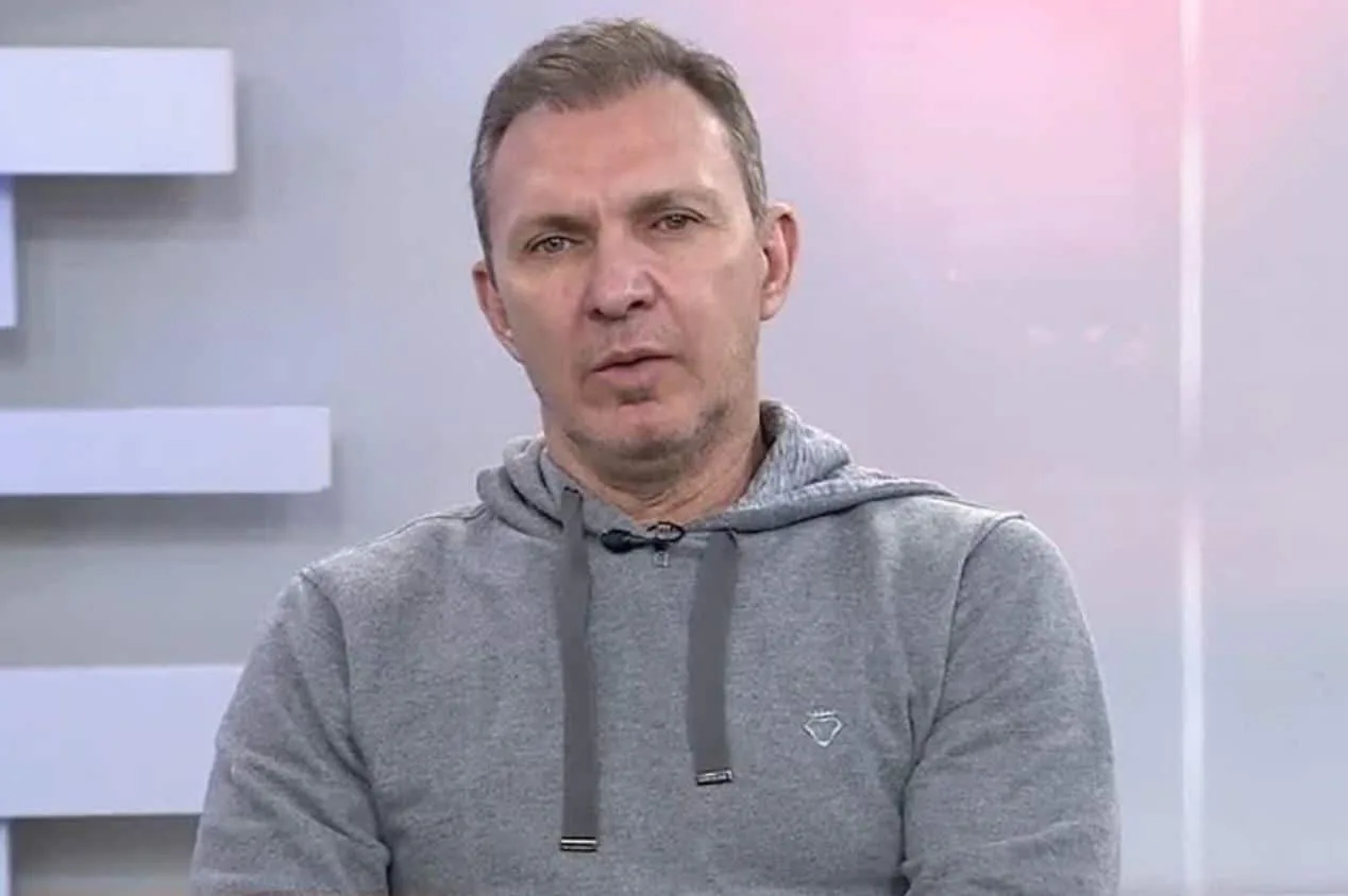 Velloso alerta torcedores e lamenta saída iminente no Palmeiras: “Vai embora”