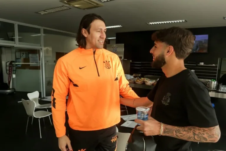 Cássio se manifesta após Yuri Alberto ser vaiado por torcedores do Corinthians