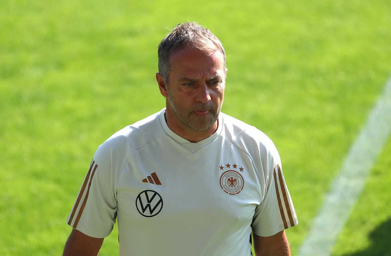 Hansi Flick pode ser o novo técnico do Barcelona? Veja detalhes