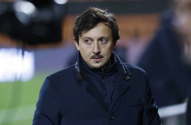 Diretoria do Olympique de Marselha organiza reunião entre jogadores e técnico