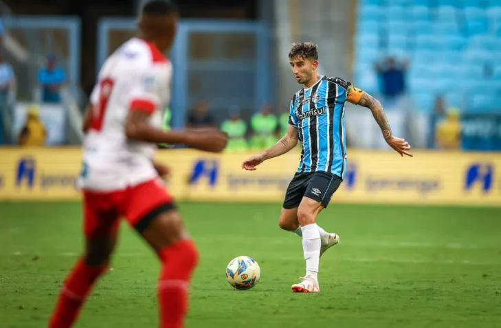Grêmio busca o empate contra o São Luiz na Arena Grêmio busca o empate contra o São Luiz na Arena