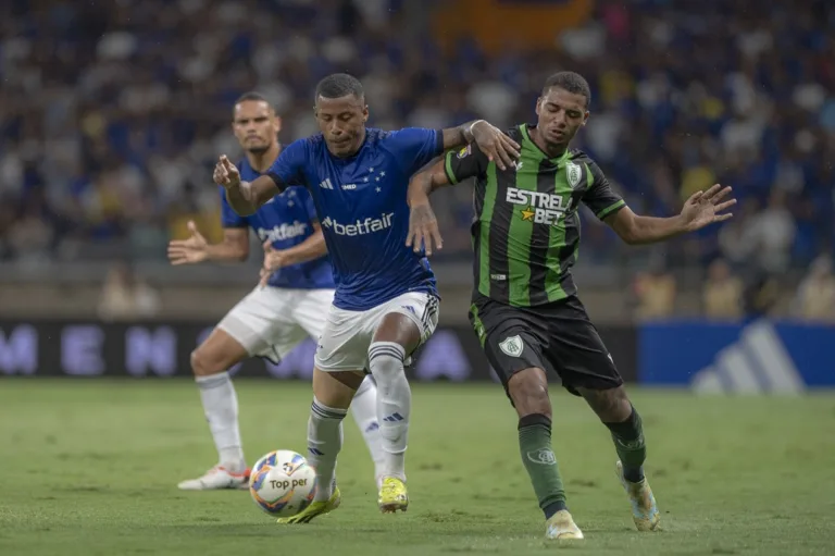 Eficiente, América-MG bate o Cruzeiro no Mineirão