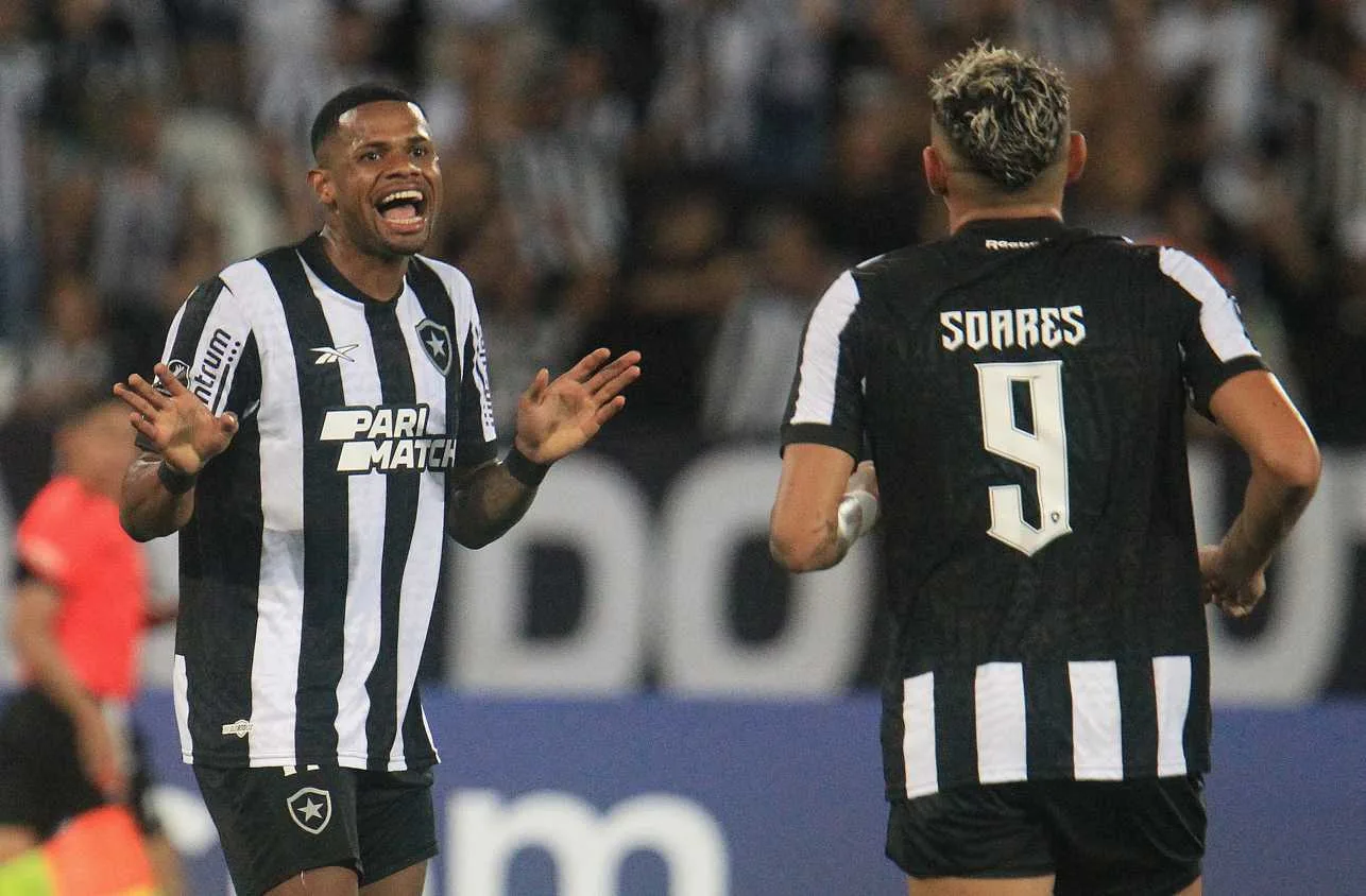 Botafogo goleia o Aurora e avança na Copa Libertadores