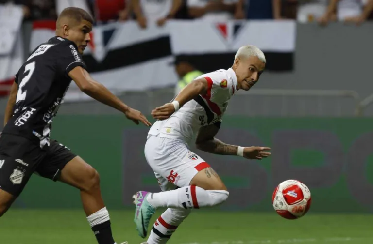 Ferreirinha revela mensagem de Lucas Moura antes de assinar com o SPFC