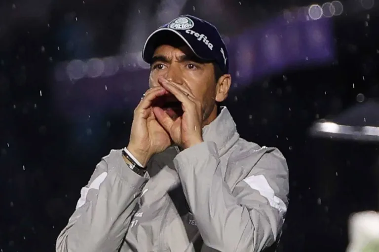 Abel Ferreira manda recado para Luís Guilherme e jovens do Palmeiras: “Acabou a base”