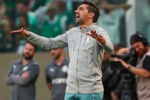 Abel Ferreira classifica empate contra o Corinthians como “sentimento de derrota”