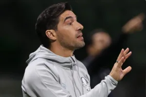 Veja os jogadores que Abel Ferreira poupou no jogo do Palmeiras no Paulistão