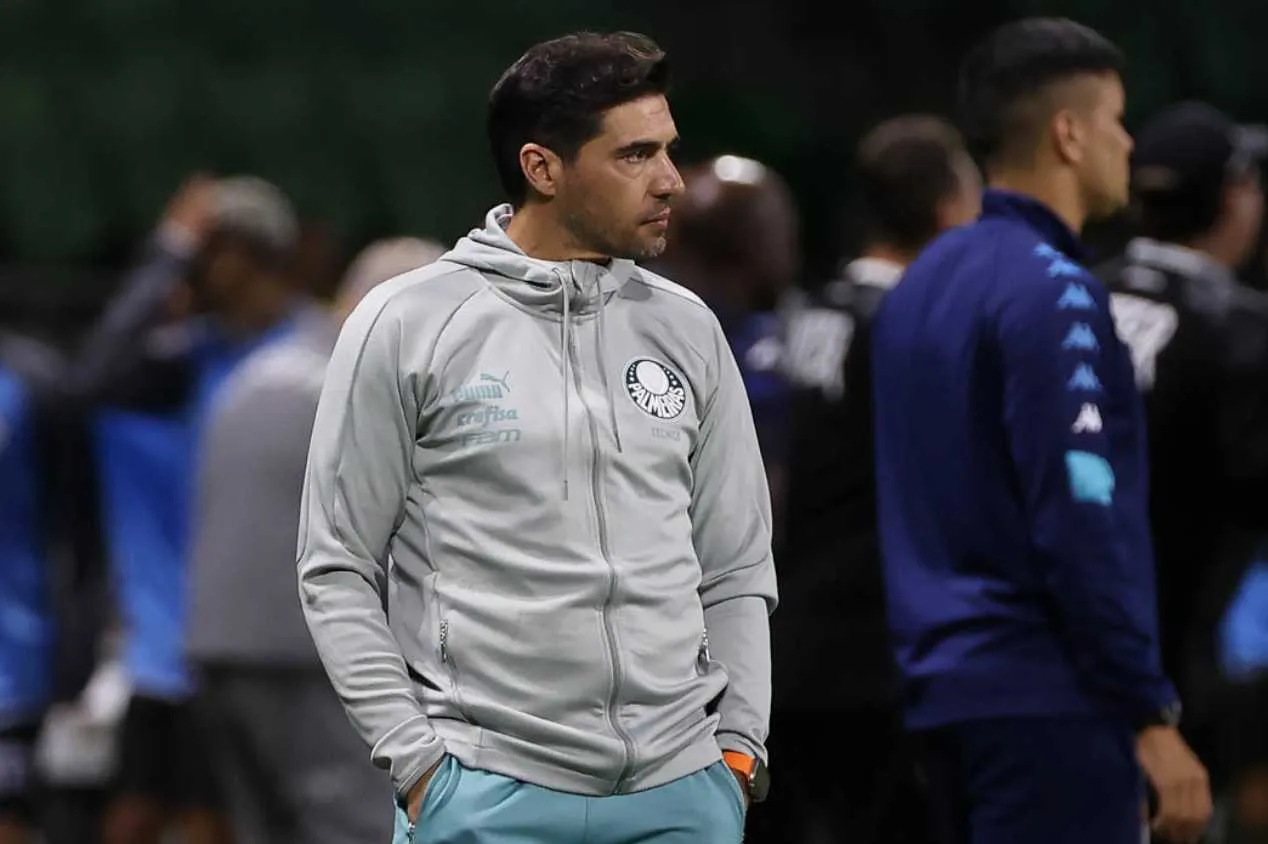 Abel Ferreira evita “abrir o jogo” sobre Carpini antes de Palmeiras x SPFC