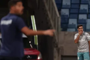 Abel Ferreira x António Oliveira: veja quem leva melhor no confronto entre técnicos