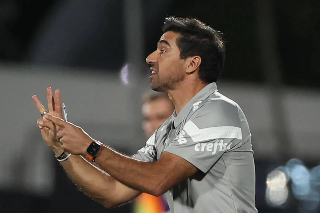 Abel Ferreira explica escolha por rodízio na escalação do Palmeiras no Paulistão