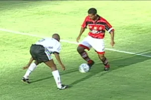 Amaral volta no tempo e fala sobre elástico clássico de Romário