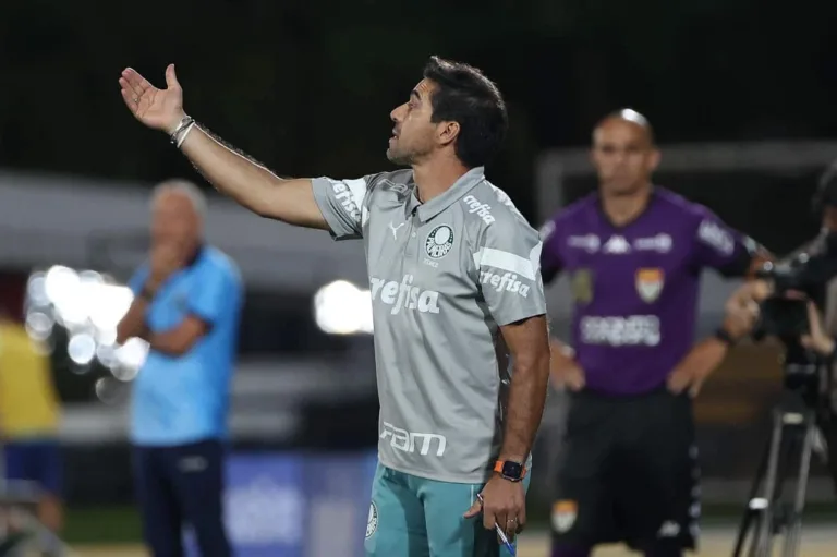 André Rizek cita Abel Ferreira no Palmeiras ao criticar calendário do futebol brasileiro