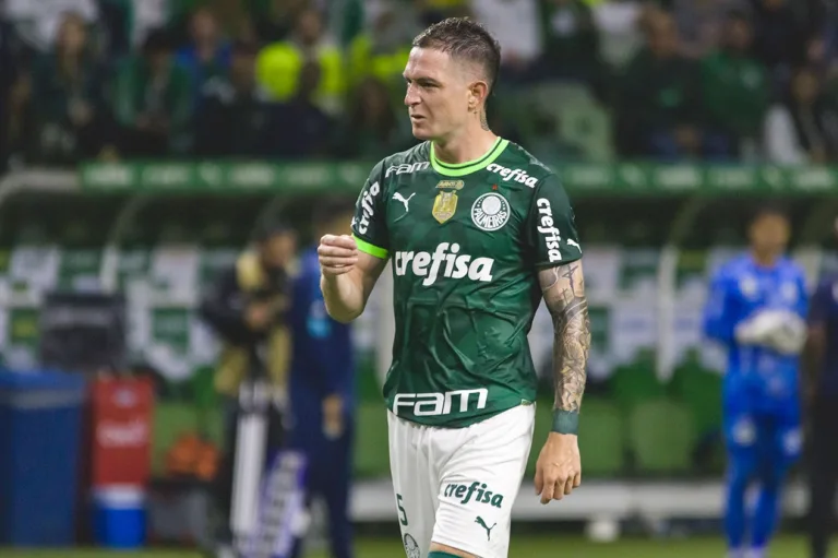 Palmeiras confirma cinco reforços na temporada após a chegada de Rômulo; veja