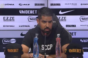 Novo técnico do Corinthians diz ter relação ‘quase’ de pai e filho com Deyverson