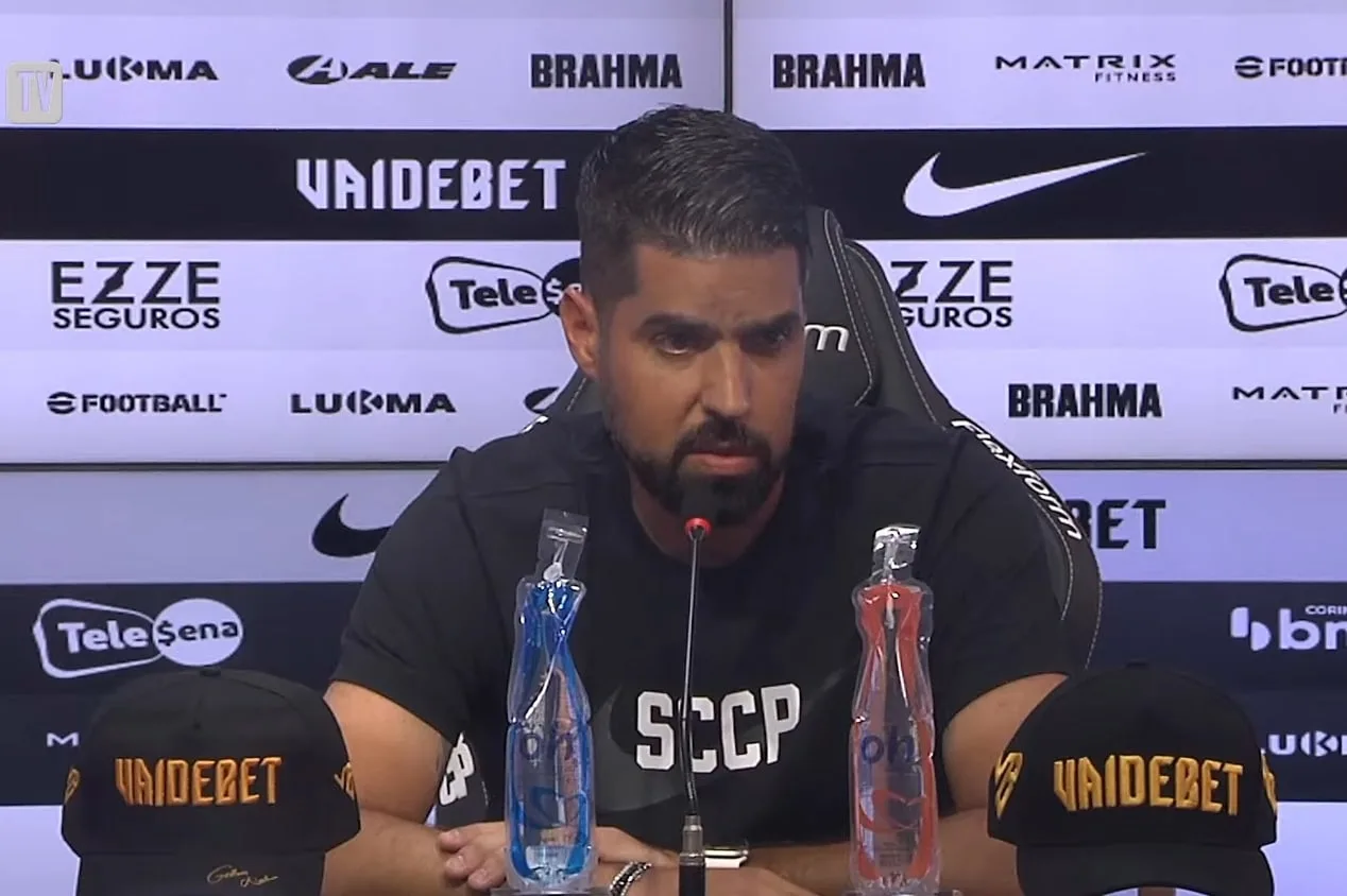 Novo técnico do Corinthians diz ter relação ‘quase’ de pai e filho com Deyverson