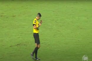 Olivaldo José Alves Moraes comemora após encerrar o clássico entre Paysandu e Remo (foto: reprodução/TV Cultura)