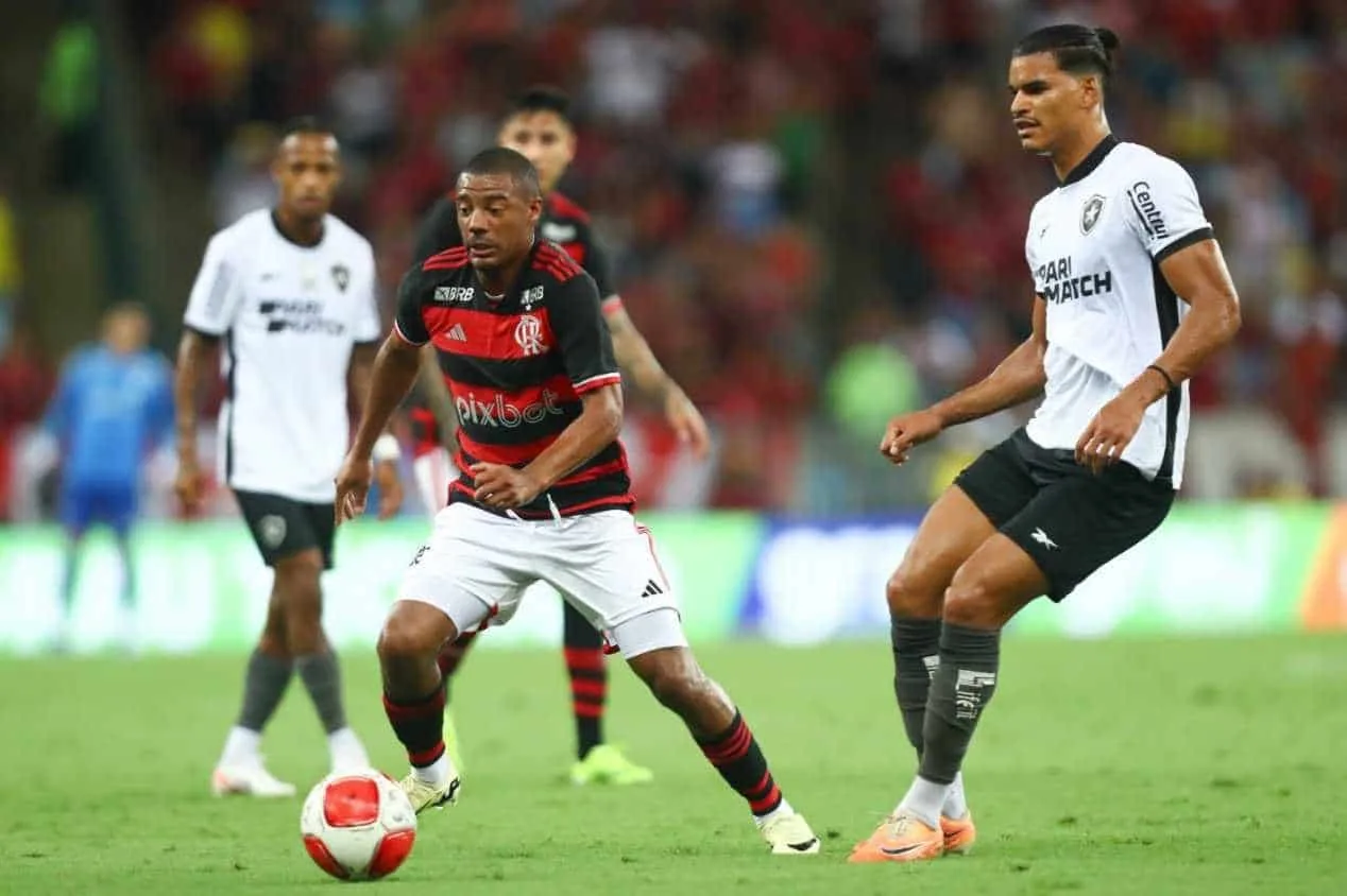 Arnaldo Ribeiro detona o Flamengo em clássicos: “Não jogou bem”
