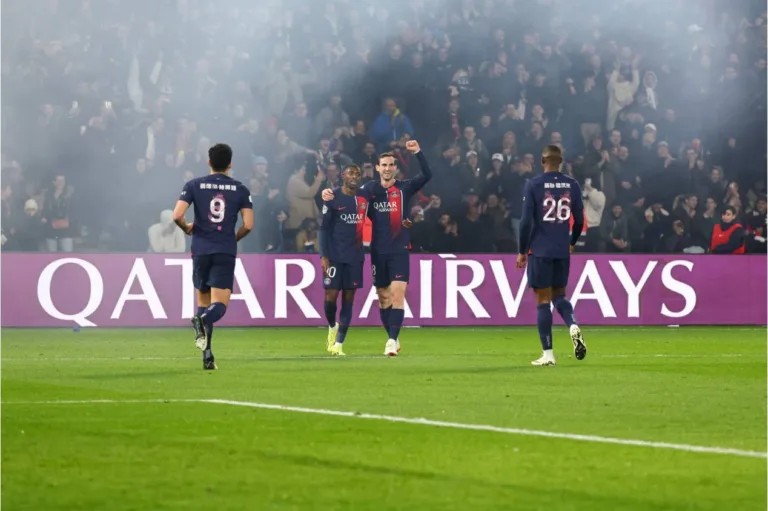 PSG larga em vantagem nas oitavas da Champions após vitória sobre a Real Sociedad