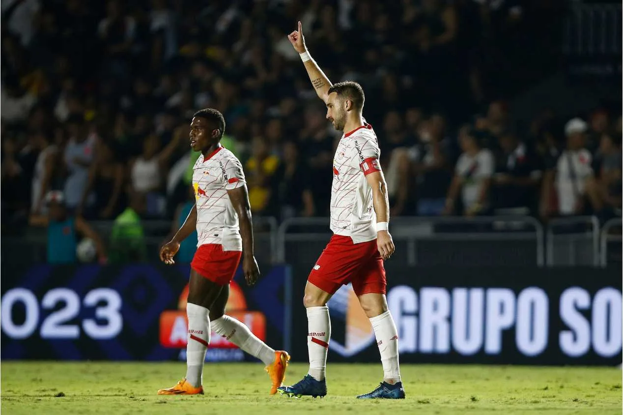Tite bate o pé por Léo Ortiz e Flamengo mantém otimismo por final feliz