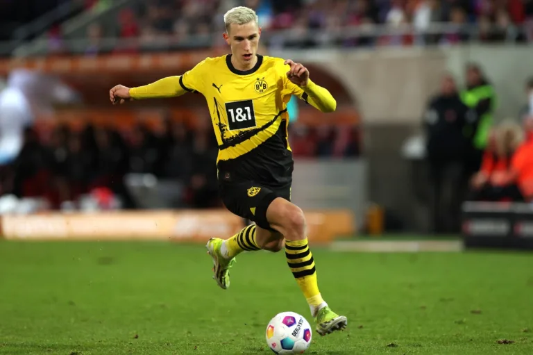 Borussia Dortmund x Freiburg: onde assistir ao jogo da Bundesliga