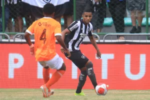 Botafogo cede empate no final contra o Nova Iguaçu pelo Campeonato Carioca