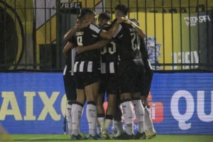 Botafogo tem oito desfalques contra o Vasco; veja lista