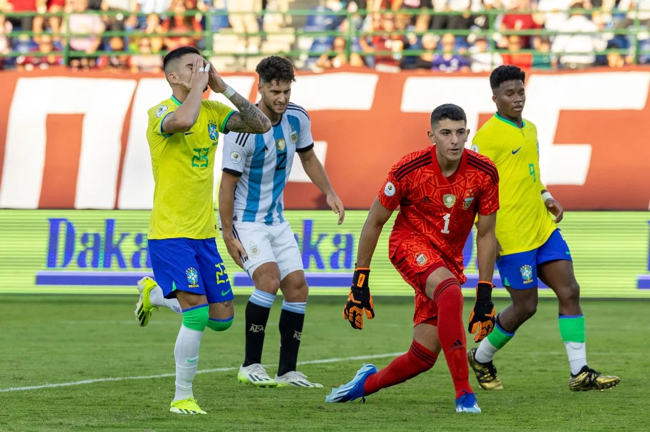 Talento não funciona, seleção brasileira joga mal e está fora dos Jogos Olímpicos