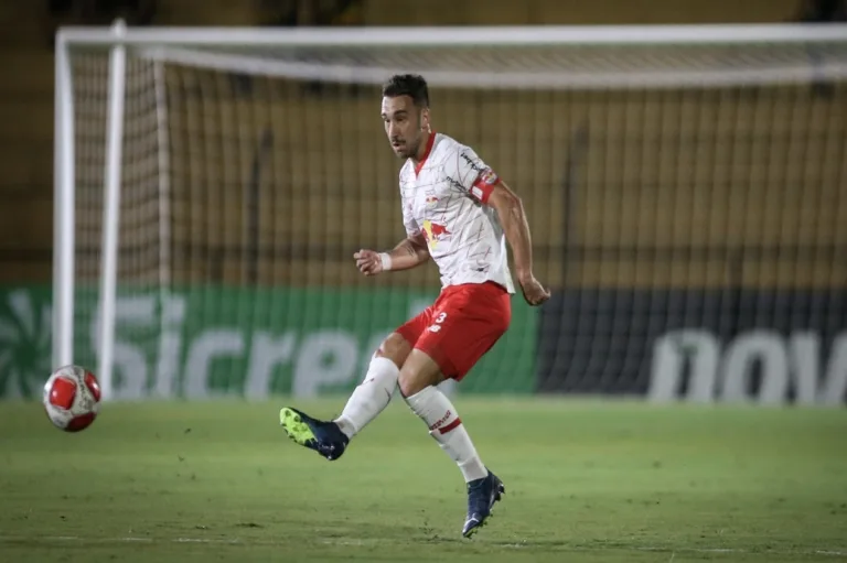 Braz esclarece negociação por Léo Ortiz e diz o que falta para o final feliz