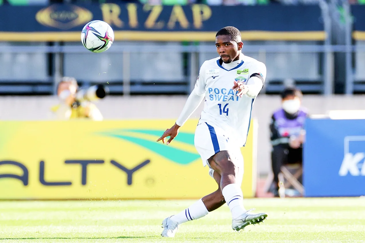 Corinthians avança em negociação por jogador do Athletico-PR