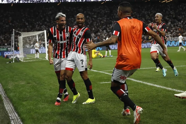 Calleri “aponta caminho” para título do SPFC sobre o Palmeiras hoje