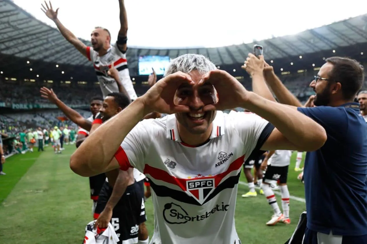 Calleri, do SPFC, deixa o Palmeiras de lado e elege “melhor time” da América do Sul