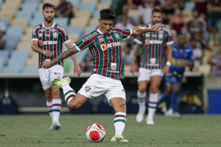 Cano, do Fluminense, já é o maior artilheiro estrangeiro no século XXI