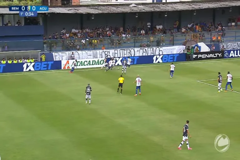 Torcedores do Remo protestam no Baenão: “Futebol de centavos”