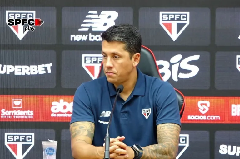 André Hernan comenta se SPFC cogita demissão de Thiago Carpini