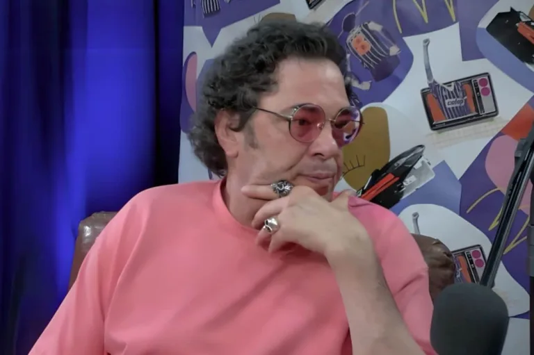 Casagrande elege melhor comentarista entre ex-jogadores: “Não é engraçadinho” 