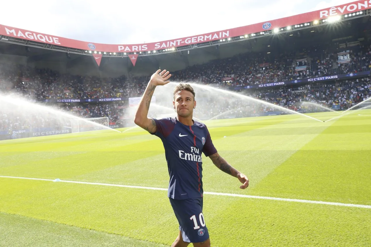 Sede do PSG é revistada envolvendo a transferência de Neymar em 2017